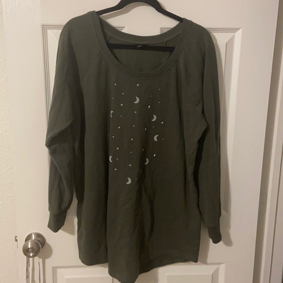 🌙 Torrid Sweatshirt - Picture 1 of 6